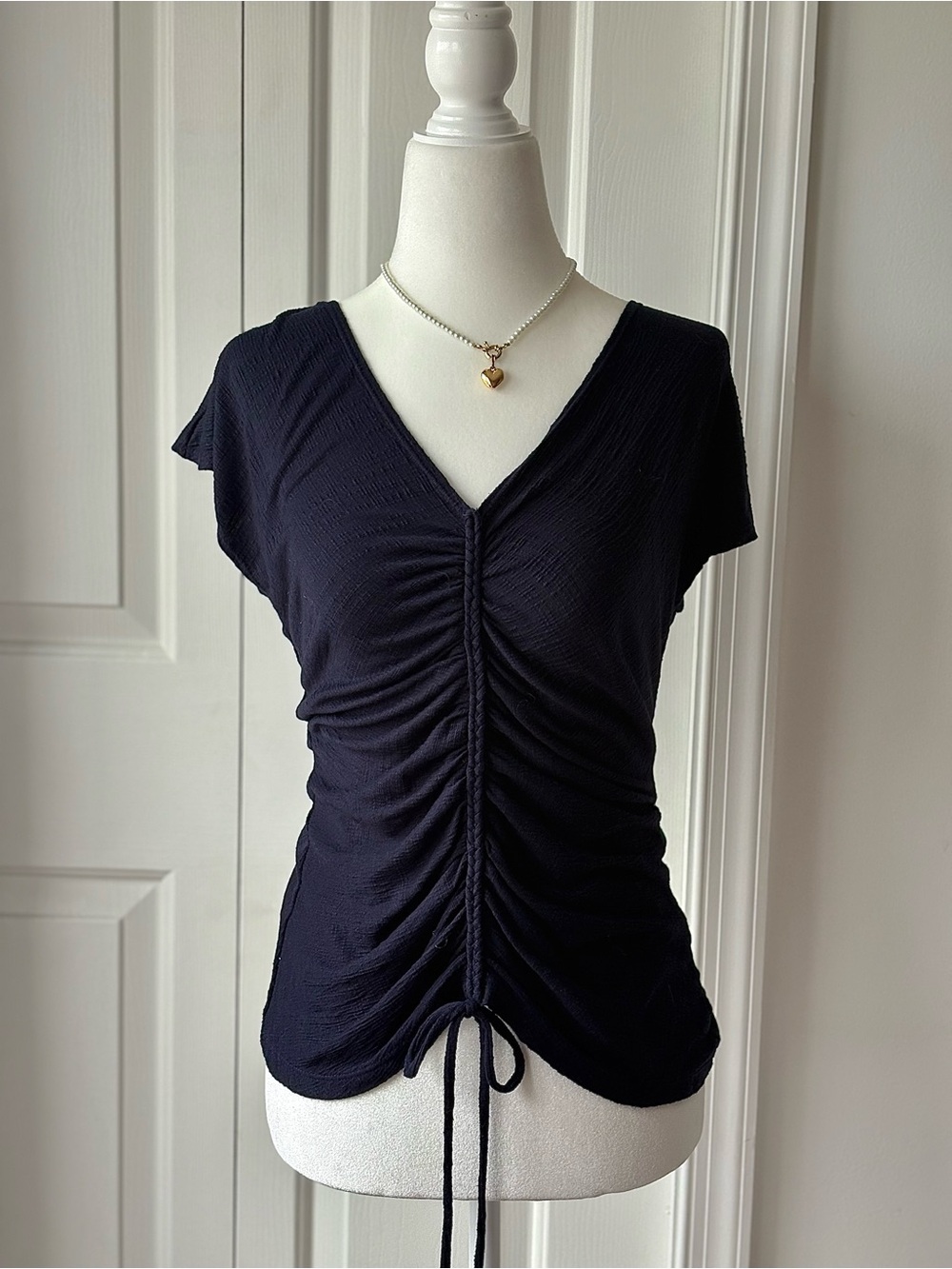 Max Studio Navy Ruched V-Neck Short Sleeve Tee